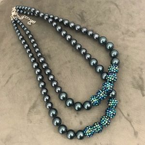Vintage blue pearl necklace
